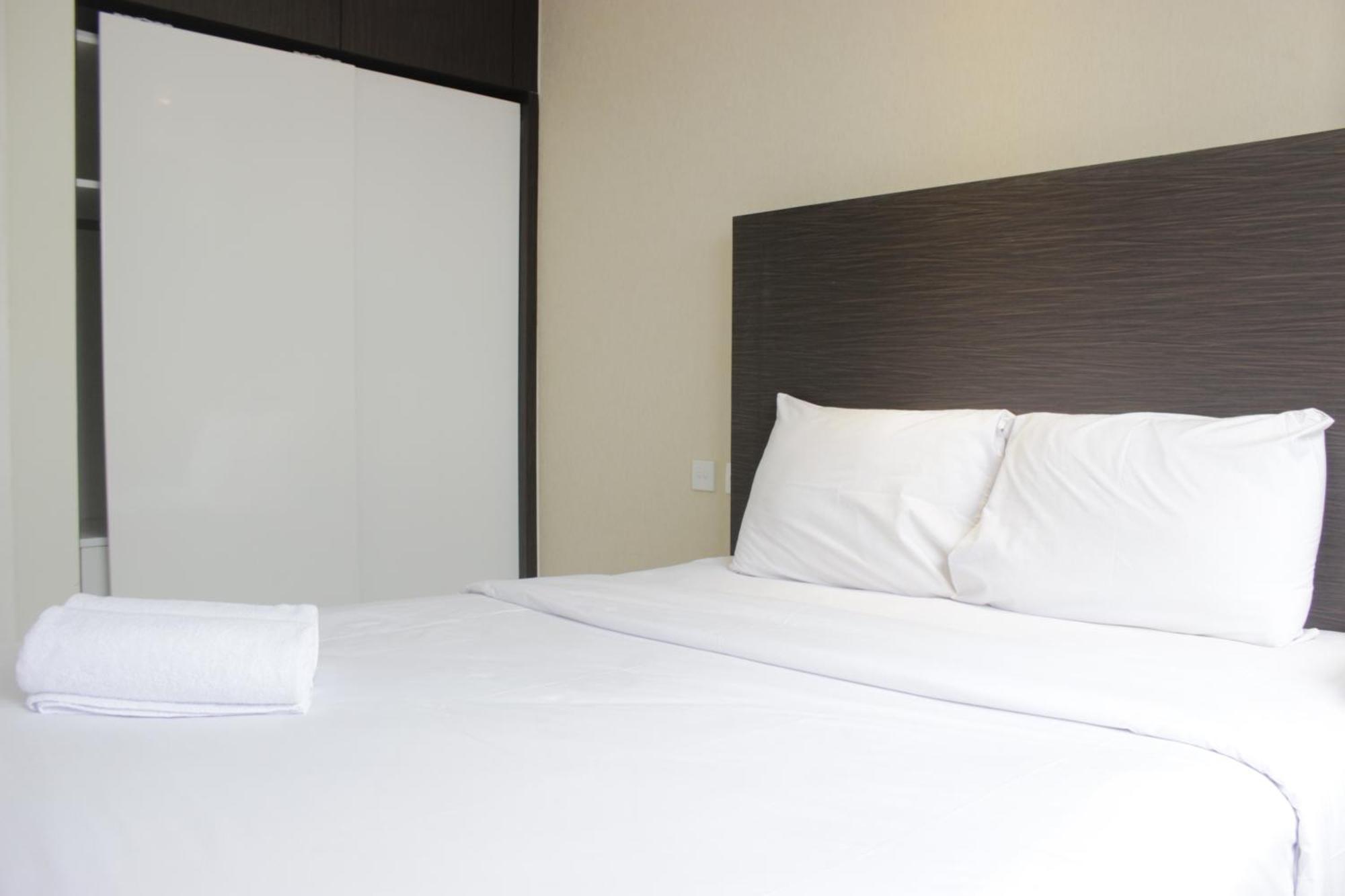 Cozy High Floor 1br At Parahyangan By Travelio * Bandung