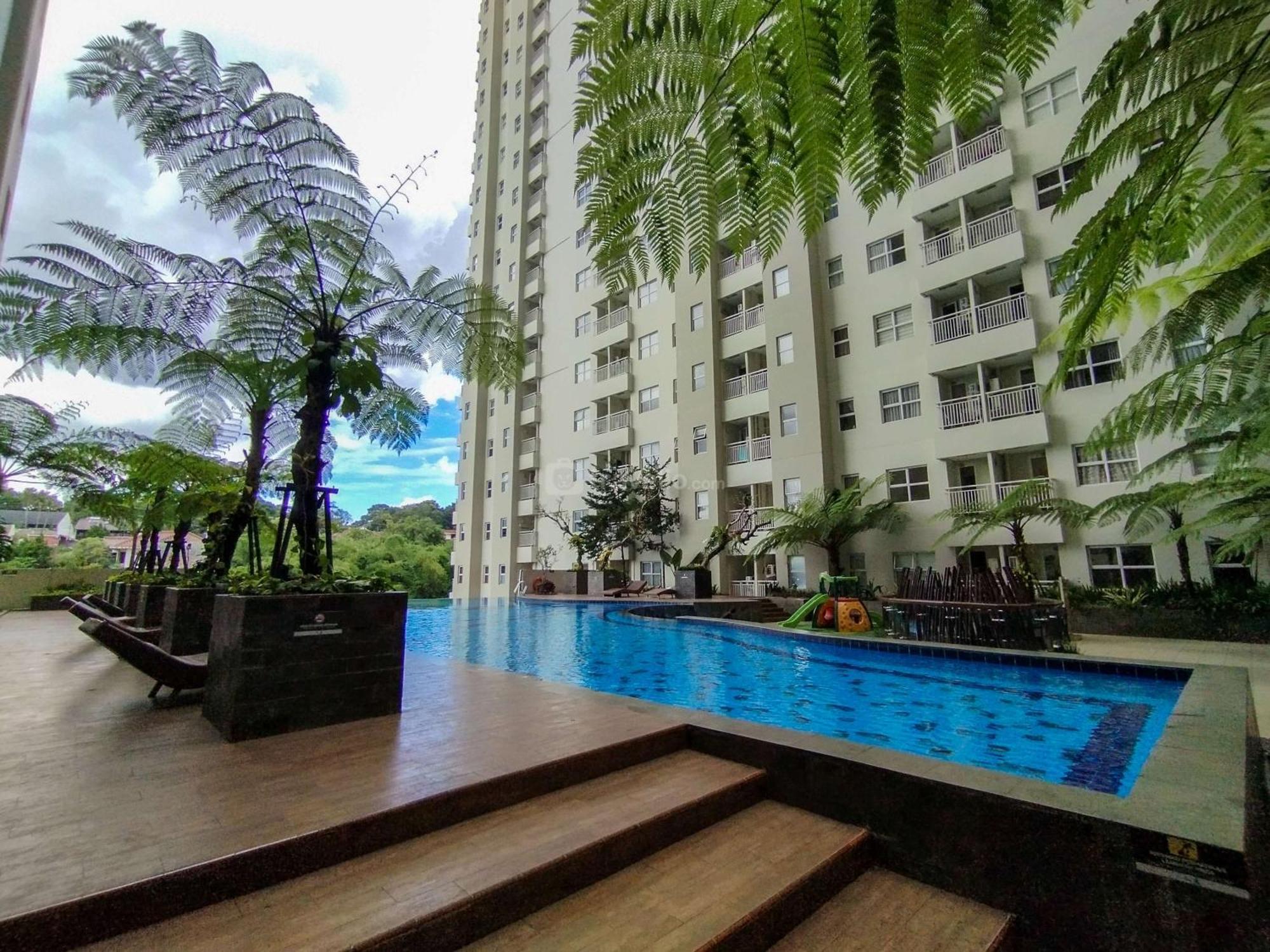 Apartemen Cozy High Floor 1br At Parahyangan By Travelio Bandung
